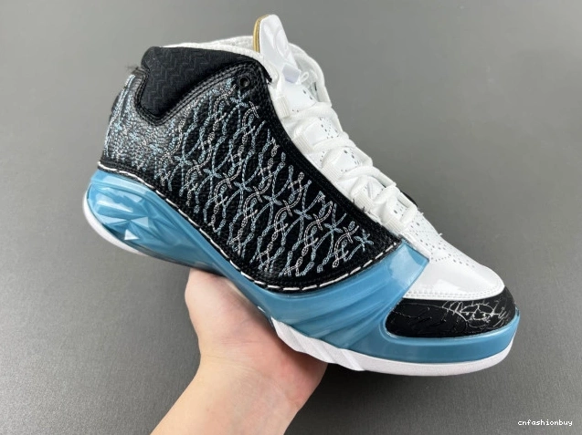 318376-041 UNC 23 Jordan 1004